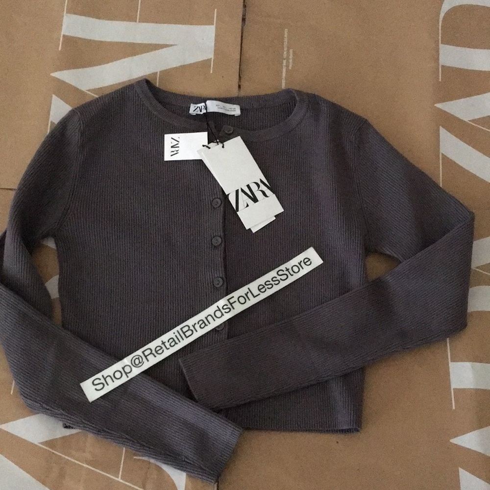 High Quality Zara Grey Ribbed Button-Up Cropped Cardigan - Picture 2 of 6